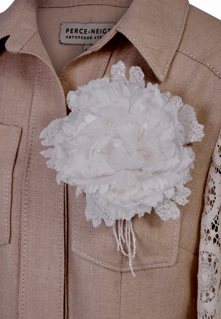 Брошь цветок белый