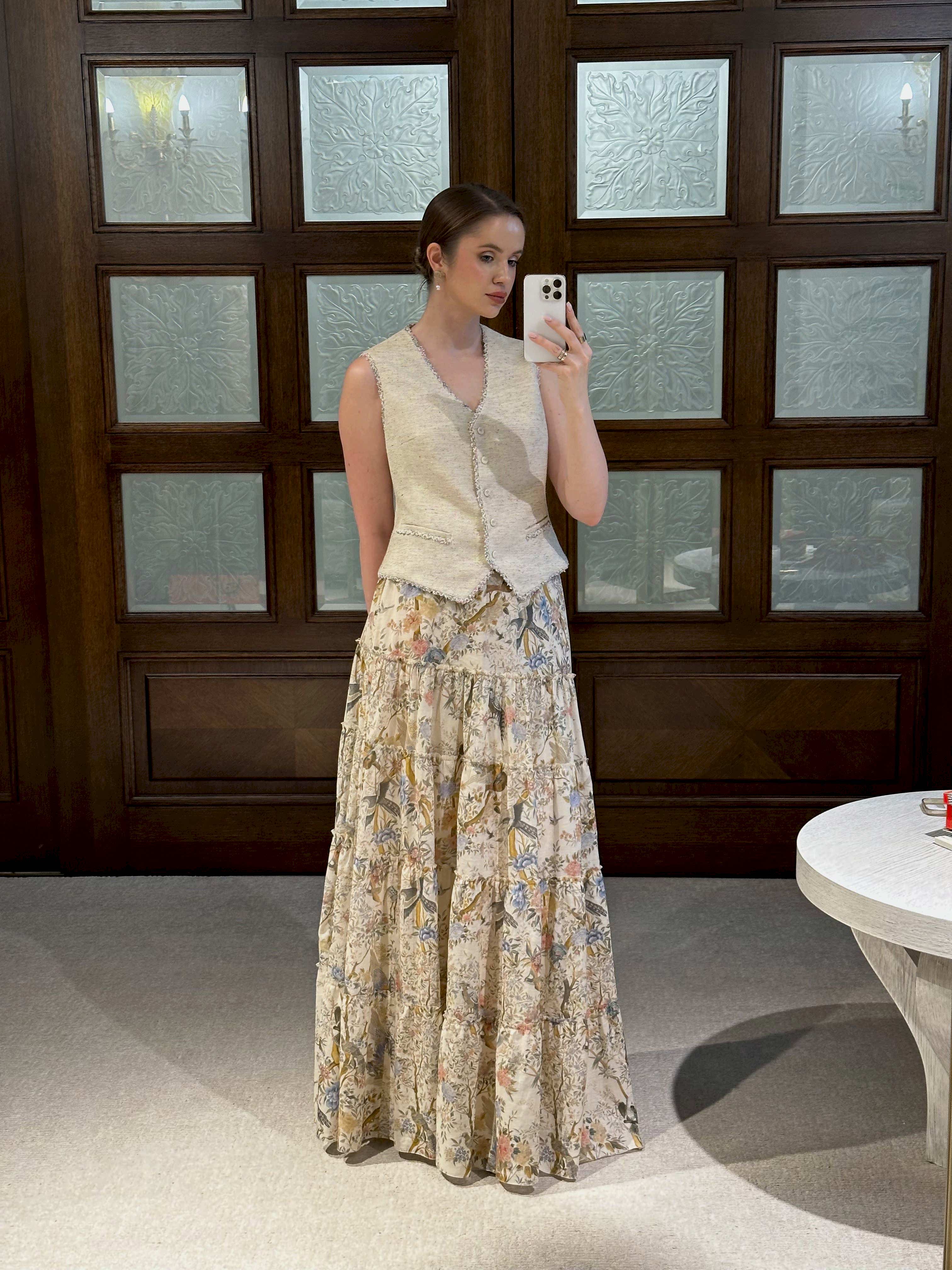 Модные юбки сезона весна-лето 2025: тренды, фасоны и образы Модные юбки сезона весна-лето 2025: тренды, фасоны и образы