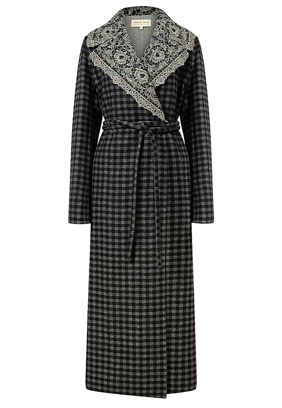 Пальто со съемным кружевным воротником