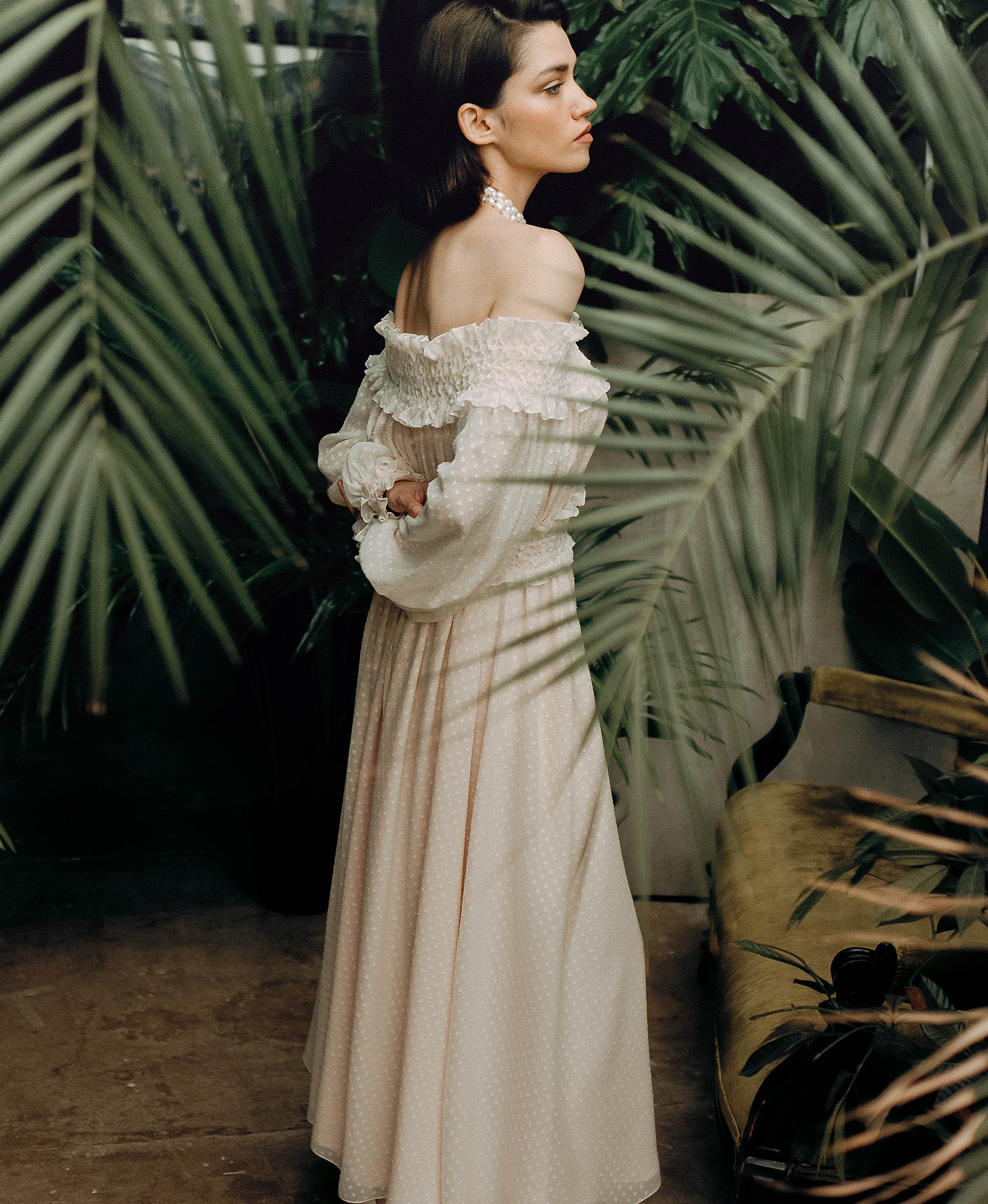 Белый костюм